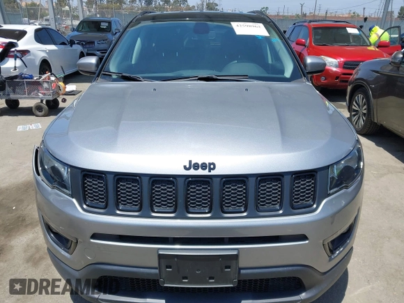 2019 Jeep Compass Latitude with VIN 3C4NJCBBXKT613848, listed as a IAAI auction lot 42598962 with 47,550 mi miles and . Bid and sale history available at DreamBid. Image 12.