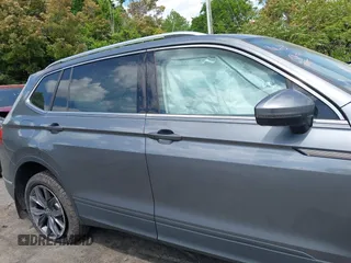 2022 Volkswagen Tiguan SE with VIN 3VV3B7AX9NM089164, listed as a IAAI auction lot 42065583 with 59,270 mi miles and . Bid and sale history available at DreamBid. Image 13.
