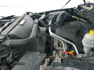 2014 Ram 1500 Tradesman z VIN 1C6RR7FT9ES151722, wystawiony jako IAAI lot #41274254 z przebiegiem 101 863 mil mil oraz . Historia ofert i sprzedaży dostępna na DreamBid. Obrazek 20.