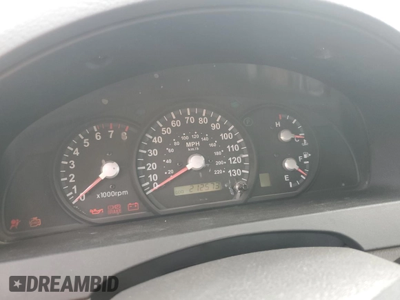 2005 Kia Sorento LX with VIN KNDJD733055403932, listed as a Copart auction lot 47476185 with 212,573 mi miles and Salvage Title. Bid and sale history available at carsss.com. Image 9.