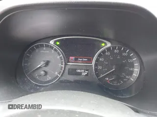 2014 Nissan Pathfinder S z VIN 5N1AR2MM0EC705286, wystawiony jako IAAI lot #41909850 z przebiegiem 136 091 mil mil oraz . Historia ofert i sprzedaży dostępna na DreamBid. Obrazek 7.
