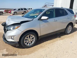 2020 Chevrolet Equinox LT with VIN 2GNAXKEV5L6235688, listed as a IAAI auction lot 41731406 with 30,698 mi miles. Bid and sale history available at carsss.com. Image 17.