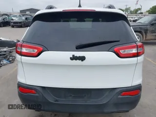 2017 Jeep Cherokee Sport with VIN 1C4PJLAB4HW619593, listed as a IAAI auction lot 42177037 with 113,674 mi miles and . Bid and sale history available at DreamBid. Image 17.