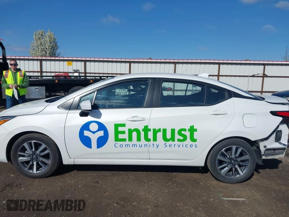 2024 Nissan Versa SV z VIN 3N1CN8EV9RL848415, wystawiony jako IAAI lot #42069381 z przebiegiem 36 904 mil mil oraz . Historia ofert i sprzedaży dostępna na DreamBid. Obrazek 15.