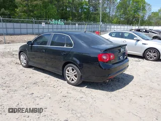 2007 Volkswagen Jetta Wolfsburg Edition с VIN 3VWEF71K07M171963, выставлен на аукционе IAAI как лот 42049655 с пробегом 151 647 миль миль и . История ставок и продаж доступна на DreamBid. Изображение 3.