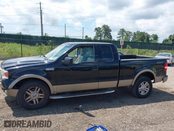 2004 Ford F-150 XLT z VIN 1FTPX14504NB38703, wystawiony jako IAAI lot #42680250 z przebiegiem 135 335 mil mil oraz . Historia ofert i sprzedaży dostępna na DreamBid. Obrazek 14.