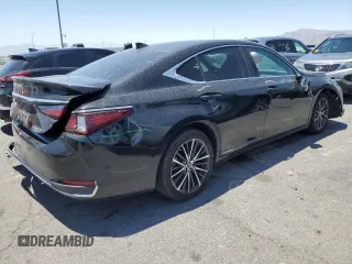 2022 Lexus ES 300h with VIN 58ADA1C18NU021319, listed as a Copart auction lot 57844055 with 21,172 mi miles and Salvage title. Bid and sale history available at DreamBid. Image 3.