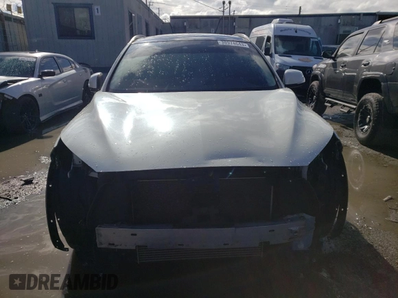 2019 Infiniti QX50 LUXE with VIN 3PCAJ5M19KF133698, listed as a Copart auction lot 38974643 with 69,595 mi miles. Bid and sale history available at carsss.com. Image 5.