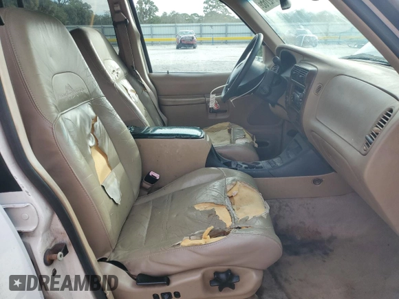 2000 Mercury Mountaineer Convenience with VIN 4M2ZU66EXYUJ20100, listed as a Copart auction lot 89242765 with 178,600 mi miles and Salvage title. Bid and sale history available at DreamBid. Image 7.