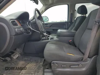 2013 Chevrolet Avalanche LS with VIN 3GNTKEE76DG215014, listed as a Copart auction lot 66491494 with 195,687 mi miles and Non Repairable. Bid and sale history available at carsss.com. Image 7.