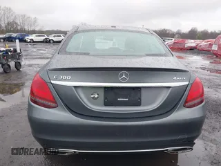 2019 Mercedes-Benz C 300 z VIN 55SWF8EBXKU291272, wystawiony jako IAAI lot #41976071 z przebiegiem 59 100 mil mil oraz . Historia ofert i sprzedaży dostępna na DreamBid. Obrazek 16.