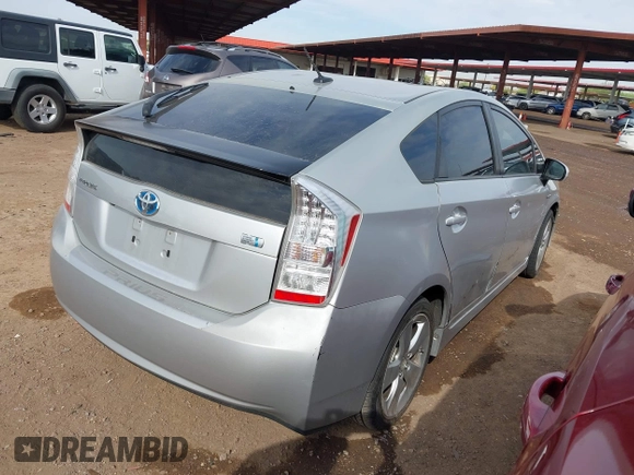 2010 Toyota Prius II with VIN JTDKN3DU3A0035772, listed as a IAAI auction lot 41890969 with 198,914 mi miles. Bid and sale history available at carsss.com. Image 4.
