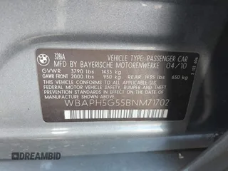 2011 BMW 3 Series 328i with VIN WBAPH5G55BNM71702, listed as a IAAI auction lot 42013598 with 192,744 mi miles. Bid and sale history available at carsss.com. Image 9.