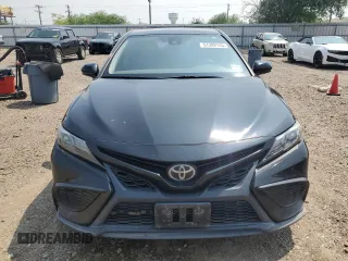 2021 Toyota Camry SE Nightshade with VIN 4T1G11AK3MU526683, listed as a Copart auction lot 51389745 with 55,505 mi miles and Salvage Title. Bid and sale history available at DreamBid. Image 5.