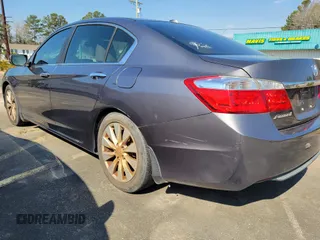 2013 Honda Accord Sdn EX-L with VIN 1HGCR2F8XDA009981, listed as a IAAI auction lot 41704760 with 237,266 mi miles. Bid and sale history available at carsss.com. Image 3.