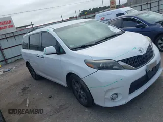 2016 Toyota Sienna SE с VIN 5TDXK3DC1GS714094, выставлен на аукционе IAAI как лот 41528860 с пробегом 140 639 миль миль и . История ставок и продаж доступна на DreamBid. Изображение 1.