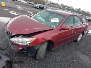 2006 Toyota Camry STD z VIN 4T1BE32K36U165094, wystawiony jako IAAI lot #41920150 z przebiegiem 136 986 mil mil oraz . Historia ofert i sprzedaży dostępna na DreamBid. Obrazek 18.