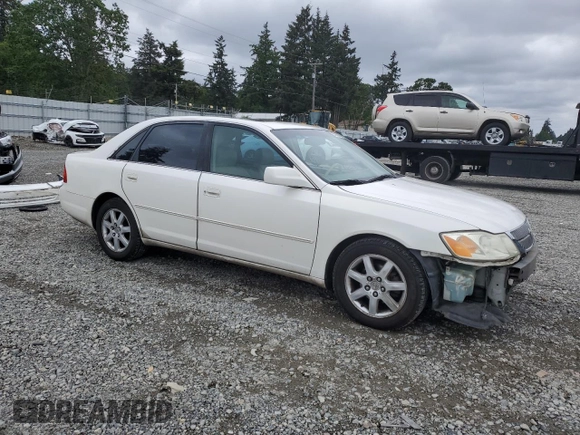 2001 Toyota Avalon XL z VIN 4T1BF28B31U136069, wystawiony jako Copart lot #57355025 z przebiegiem 217 489 mil mil oraz Szkody całkowita. Historia ofert i sprzedaży dostępna na DreamBid. Obrazek 4.