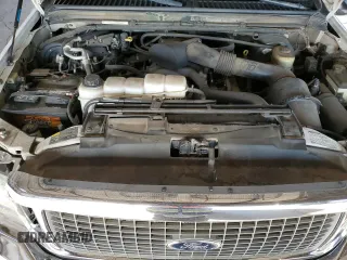 2002 Ford Excursion Limited с VIN 1FMNU43S62ED07804, выставлен на аукционе Copart как лот 46472715 с пробегом 282 929 миль миль и Чистый • Clean title. История ставок и продаж доступна на DreamBid. Изображение 12.