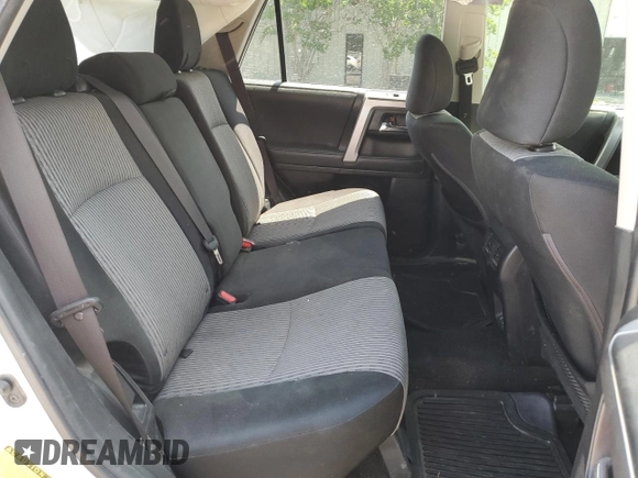 2021 Toyota 4Runner SR5 z VIN JTEMU5JRXM5915622, wystawiony jako Copart lot #56334495 z przebiegiem 109 774 mil mil oraz Szkoda całkowita • Salvage title. Historia ofert i sprzedaży dostępna na DreamBid. Obrazek 11.