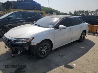 2017 Lexus ES 350 with VIN 58ABK1GG1HU039278, listed as a Copart auction lot 60518675 with 108,918 mi miles and Salvage title. Bid and sale history available at DreamBid. Image 1.