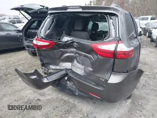 2019 Toyota Sienna XLE Auto Access Seat with VIN 5TDYZ3DC8KS982777, listed as a IAAI auction lot 41519696 with 109,708 mi miles. Bid and sale history available at carsss.com. Image 6.