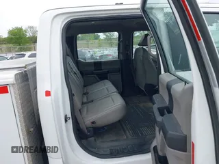 2019 Ford F-250 XL with VIN 1FT7W2B63KED86395, listed as a IAAI auction lot 42357685 with 427,328 mi miles and . Bid and sale history available at DreamBid. Image 8.