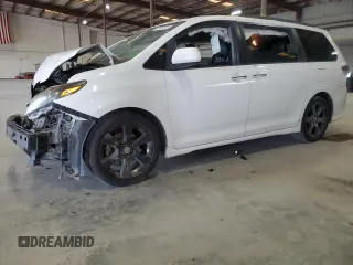 2015 Toyota Sienna SE с VIN 5TDXK3DC8FS662302, выставлен на аукционе Copart как лот 57995425 с пробегом 181 379 миль миль и Списание • Salvage title. История ставок и продаж доступна на DreamBid. Изображение 1.