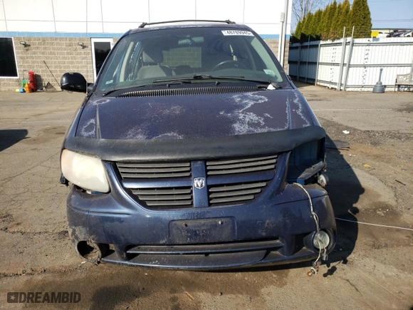 2006 Dodge Grand Caravan SXT with VIN 2D8GP44L26R659848, listed as a Copart auction lot 48789945 with 208,482 mi miles and Salvage Title. Bid and sale history available at carsss.com. Image 5.
