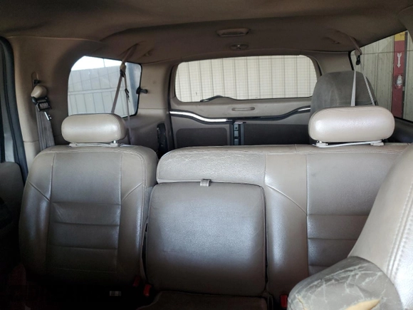 2003 Ford Excursion Limited с VIN 1FMNU42S23ED13778, выставлен на аукционе Copart как лот 52371665 с пробегом 275 336 миль миль и Списание • Salvage title. История ставок и продаж доступна на DreamBid. Изображение 10.