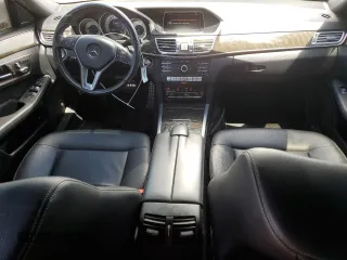 2016 Mercedes-Benz E 350 Sport z VIN WDDHF5KB2GB206633, wystawiony jako Copart lot #58441215 z przebiegiem 119 300 mil mil oraz Szkoda całkowita • Salvage title. Historia ofert i sprzedaży dostępna na DreamBid. Obrazek 8.