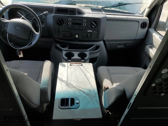 2013 Ford Econoline Cargo Commercial with VIN 1FTNE1EW8DDA30307, listed as a Copart auction lot 51963455 with 227,785 mi miles and Salvage Title. Bid and sale history available at DreamBid. Image 8.