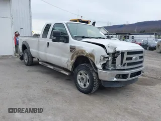 2010 Ford F-250 XL z VIN 1FTSX2BR7AEA40057, wystawiony jako IAAI lot #41498128 z przebiegiem 90 166 mil mil oraz . Historia ofert i sprzedaży dostępna na DreamBid. Obrazek 1.