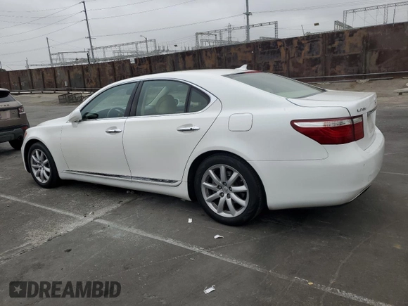 2008 Lexus LS 460 z VIN JTHBL46F285056490, wystawiony jako Copart lot #60753435 z przebiegiem 136 697 mil mil oraz Czysty tytuł • Clean title. Historia ofert i sprzedaży dostępna na DreamBid. Obrazek 2.