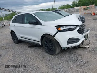 2022 Ford Edge SE z VIN 2FMPK4G96NBA59575, wystawiony jako IAAI lot #42171392 z przebiegiem 47 091 mil mil oraz . Historia ofert i sprzedaży dostępna na DreamBid. Obrazek 1.