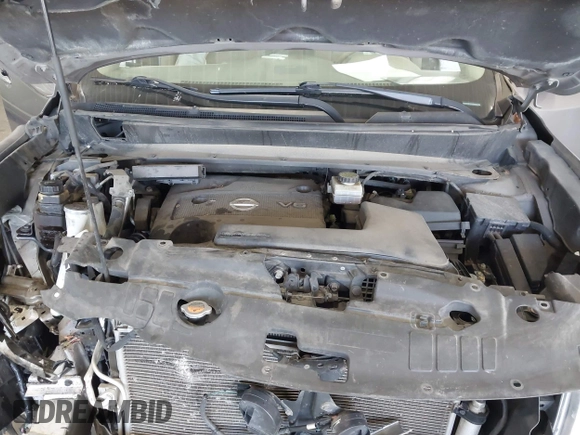 2014 Nissan Pathfinder SV with VIN 5N1AR2MM8EC677978, listed as a IAAI auction lot 42226299 with 159,939 mi miles and . Bid and sale history available at DreamBid. Image 10.