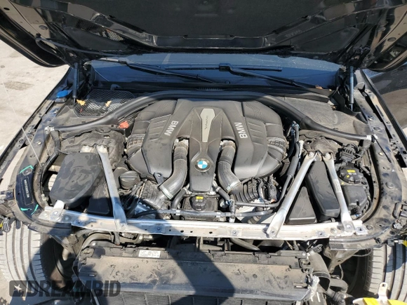 2019 BMW 7 Series 750i with VIN WBA7F0C56KGM25329, listed as a Copart auction lot 71613623 with 52,799 mi miles. Bid and sale history available at carsss.com. Image 11.