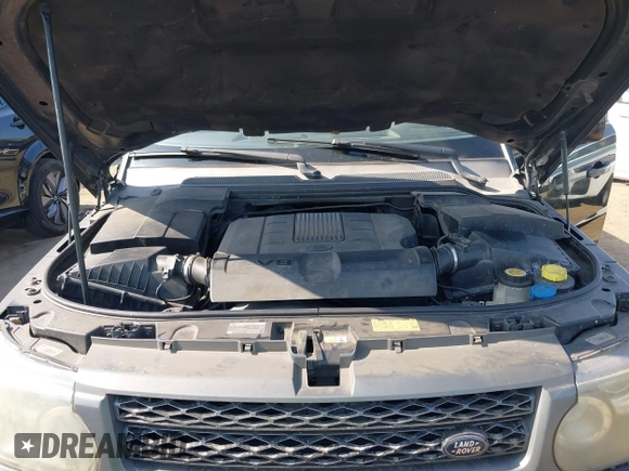 2010 Land Rover Range Rover Sport HSE Lux with VIN SALSK2D45AA218841, listed as a IAAI auction lot 42575506 with Not provided miles and . Bid and sale history available at DreamBid. Image 10.