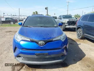 2018 Toyota C-HR XLE z VIN NMTKHMBX7JR004448, wystawiony jako IAAI lot #42785933 z przebiegiem 112 115 mil mil oraz . Historia ofert i sprzedaży dostępna na DreamBid. Obrazek 12.