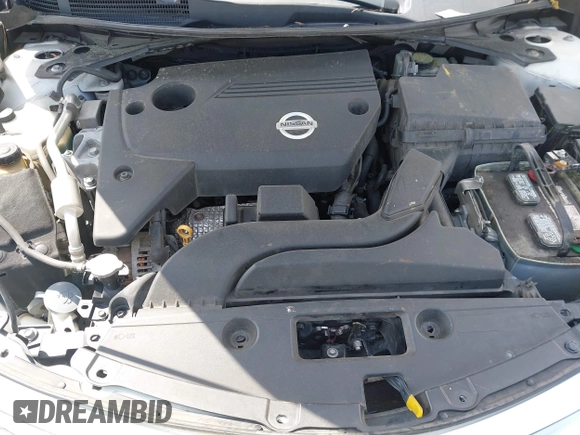 2014 Nissan Altima 2.5 S with VIN 1N4AL3AP5EC170567, listed as a IAAI auction lot 42011327 with 211,747 mi miles. Bid and sale history available at carsss.com. Image 10.