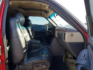 1999 GMC New Sierra 1500 SLE with VIN 1GTEK19T8XZ512050, listed as a IAAI auction lot 41663198 with 183,266 mi miles. Bid and sale history available at carsss.com. Image 5.