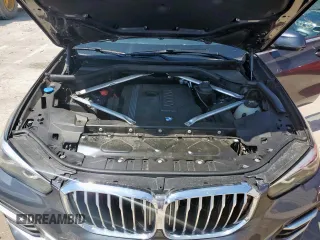 2020 BMW X5 sDrive40i with VIN 5UXCR4C01L9B35432, listed as a Copart auction lot 54367635 with 63,077 mi miles and Salvage title. Bid and sale history available at DreamBid. Image 12.