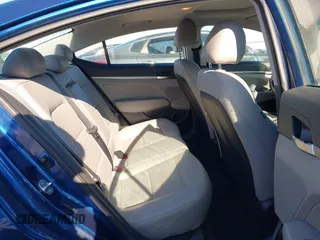 2020 Hyundai Elantra Value Edition z VIN 5NPD84LFXLH566501, wystawiony jako IAAI lot #42205766 z przebiegiem 155 162 mil mil oraz . Historia ofert i sprzedaży dostępna na DreamBid. Obrazek 8.