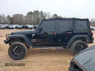 2016 Jeep Wrangler Unlimited Sport z VIN 1C4BJWDG8GL104132, wystawiony jako IAAI lot #41629665 z przebiegiem 86 891 mil mil oraz . Historia ofert i sprzedaży dostępna na DreamBid. Obrazek 14.