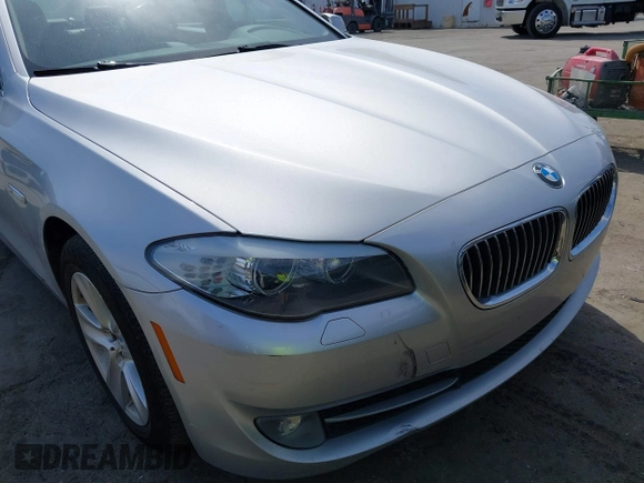 2013 BMW 5 Series 528i with VIN WBAXG5C53DD234787, listed as a IAAI auction lot 41837292 with 93,564 mi miles and . Bid and sale history available at DreamBid. Image 6.