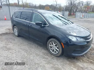 2021 Chrysler Voyager LXi with VIN 2C4RC1DG5MR532190, listed as a IAAI auction lot 42007631 with 101,280 mi miles and . Bid and sale history available at DreamBid. Image 1.