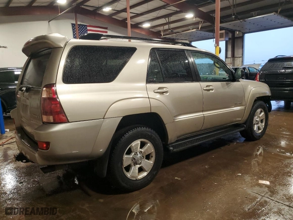 2005 Toyota 4Runner SR5 with VIN JTEBT14R558027195, listed as a Copart auction lot 47729025 with 226,513 mi miles and Salvage Title. Bid and sale history available at carsss.com. Image 3.