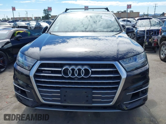 2017 Audi Q7 Prestige z VIN WA1VAAF70HD050053, wystawiony jako IAAI lot #41614112 z przebiegiem 73 892 mil mil oraz . Historia ofert i sprzedaży dostępna na DreamBid. Obrazek 12.