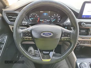 2020 Ford Escape SEL z VIN 1FMCU9H60LUB74495, wystawiony jako IAAI lot #42634880 z przebiegiem 39 530 mil mil oraz . Historia ofert i sprzedaży dostępna na DreamBid. Obrazek 13.