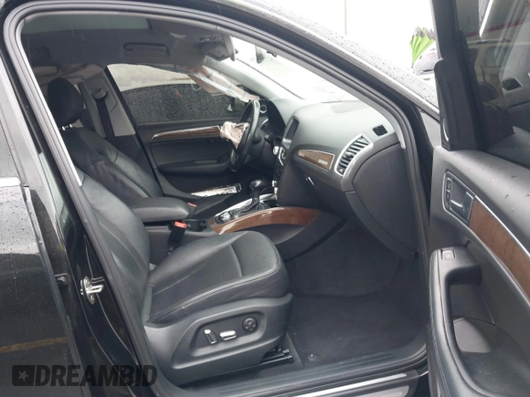 2016 Audi Q5 Premium Plus z VIN WA1D7AFPXGA110429, wystawiony jako IAAI lot #42247612 z przebiegiem 151 250 mil mil oraz . Historia ofert i sprzedaży dostępna na DreamBid. Obrazek 5.